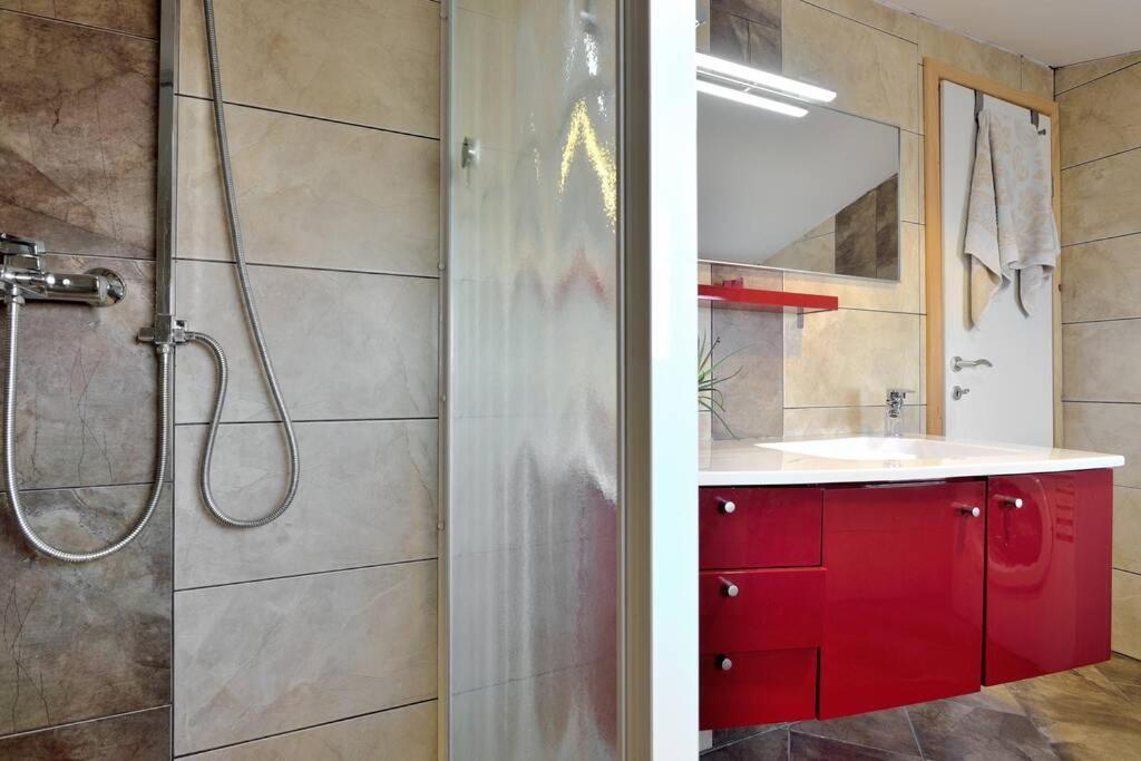 Comfortable Apartment Near Pula Marčana Екстериор снимка