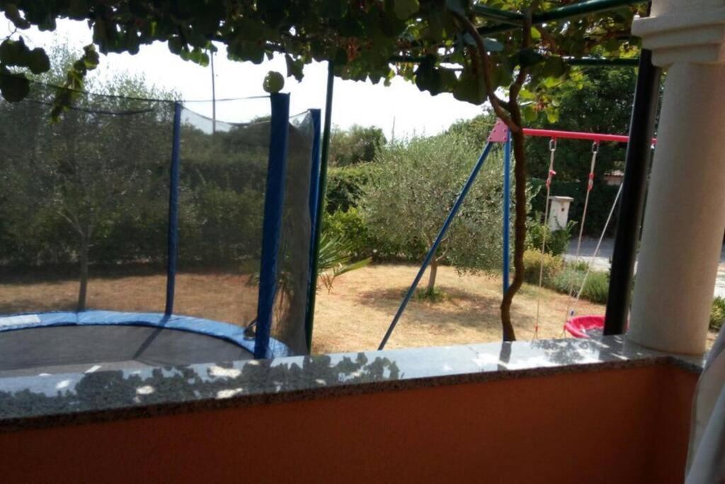 Comfortable Apartment Near Pula Marčana Екстериор снимка