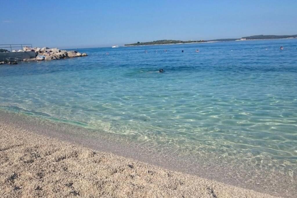 Comfortable Apartment Near Pula Marčana Екстериор снимка